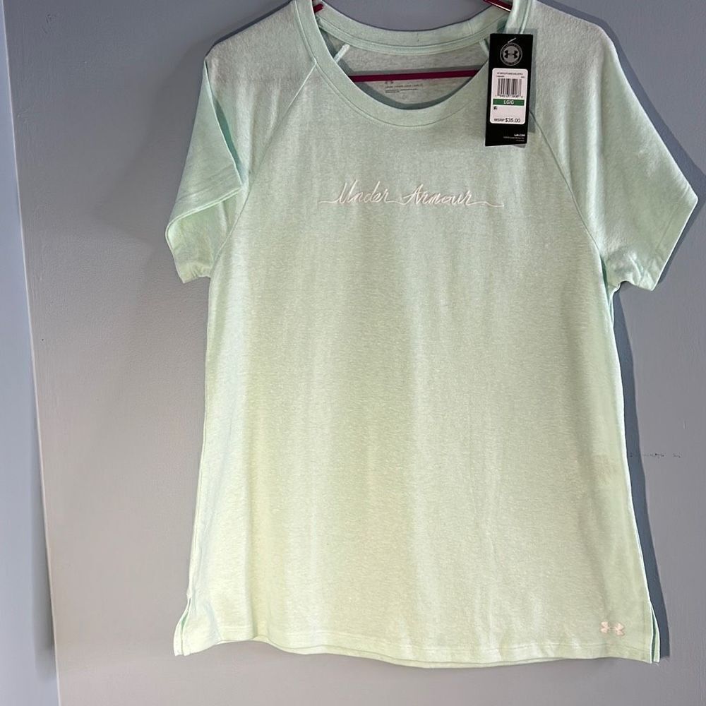 Under Armour Woman’s Lg Mint Green Loose Logo T shirt